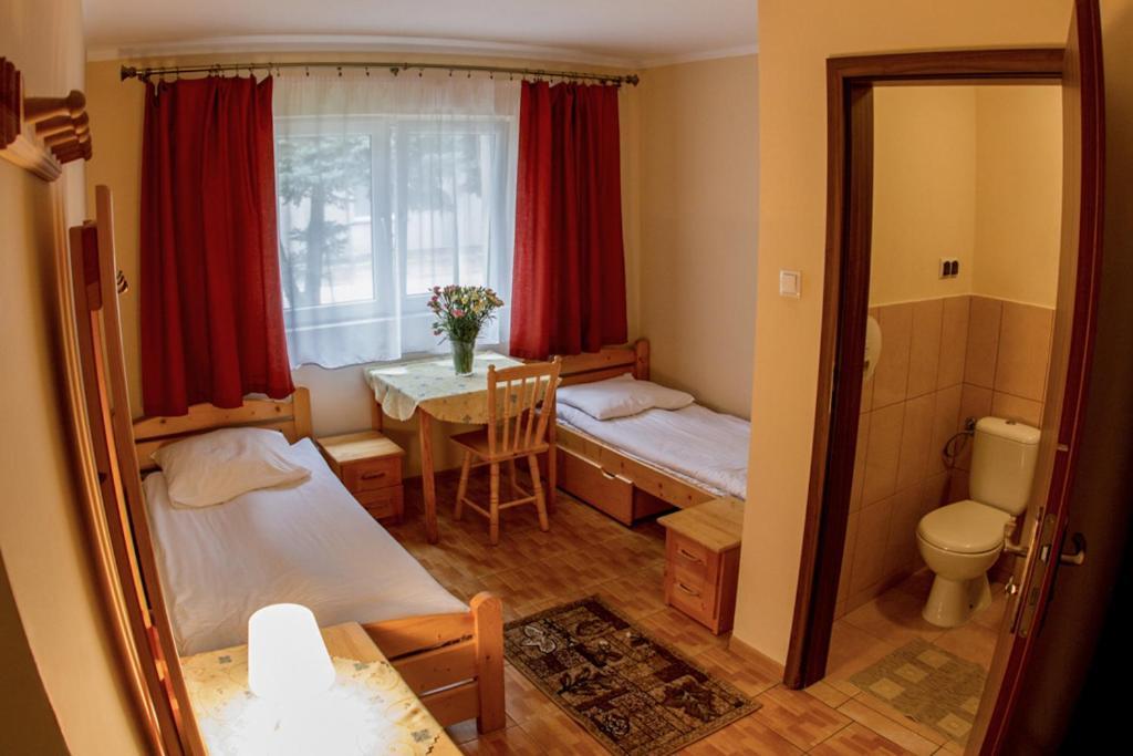 Hostel Rest Краків Екстер'єр фото